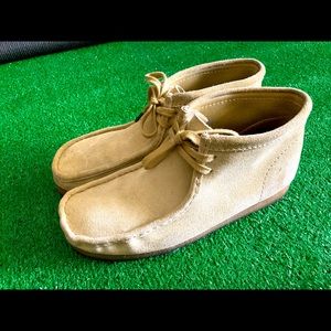 Wallabee Boot Maple Suede Size 12